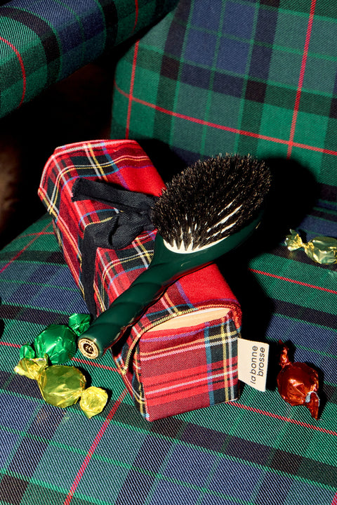 N.01 Shine & Care The Universal Brush Emerald Green - Image 2