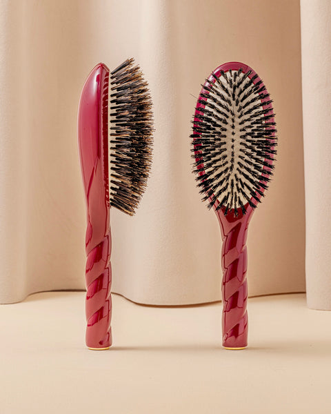 N.01 The Shine & Care Hair Brush THE UNIVERSAL Cherry Red - Image 1