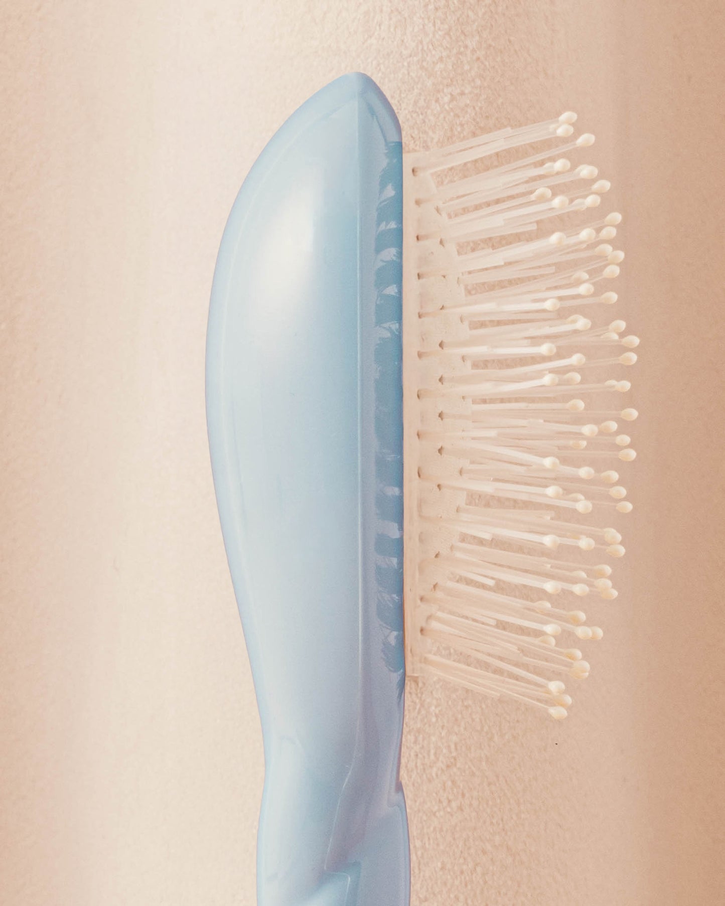 N.04 The Micro Massaging Detangling HairBrush The Miracle Light Blue 