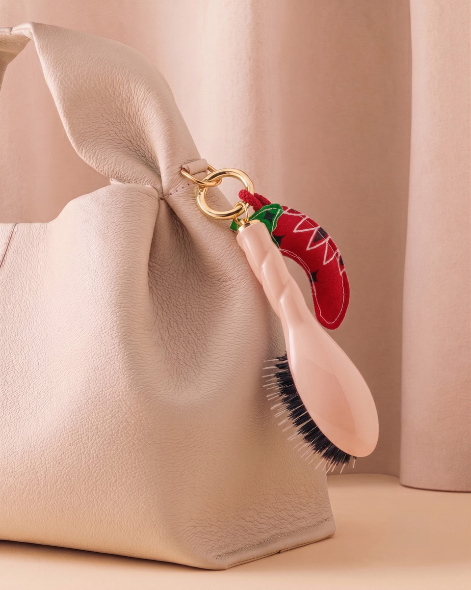 Call It By Your Name x La Bonne Brosse Duo: Powder Pink Micro Brush N.02 and its Charm