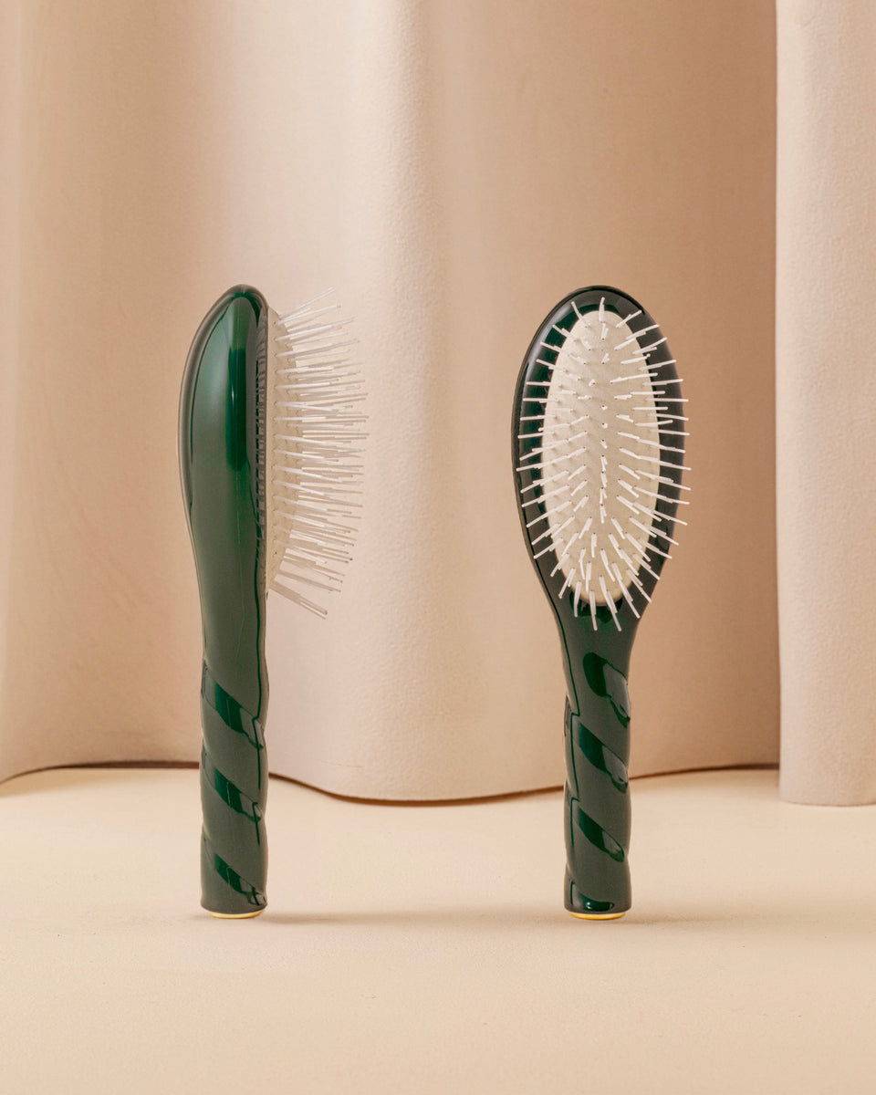 N.07 La Petite Brosse Démêlante & Stimulante l'Intense Vert Emeraude