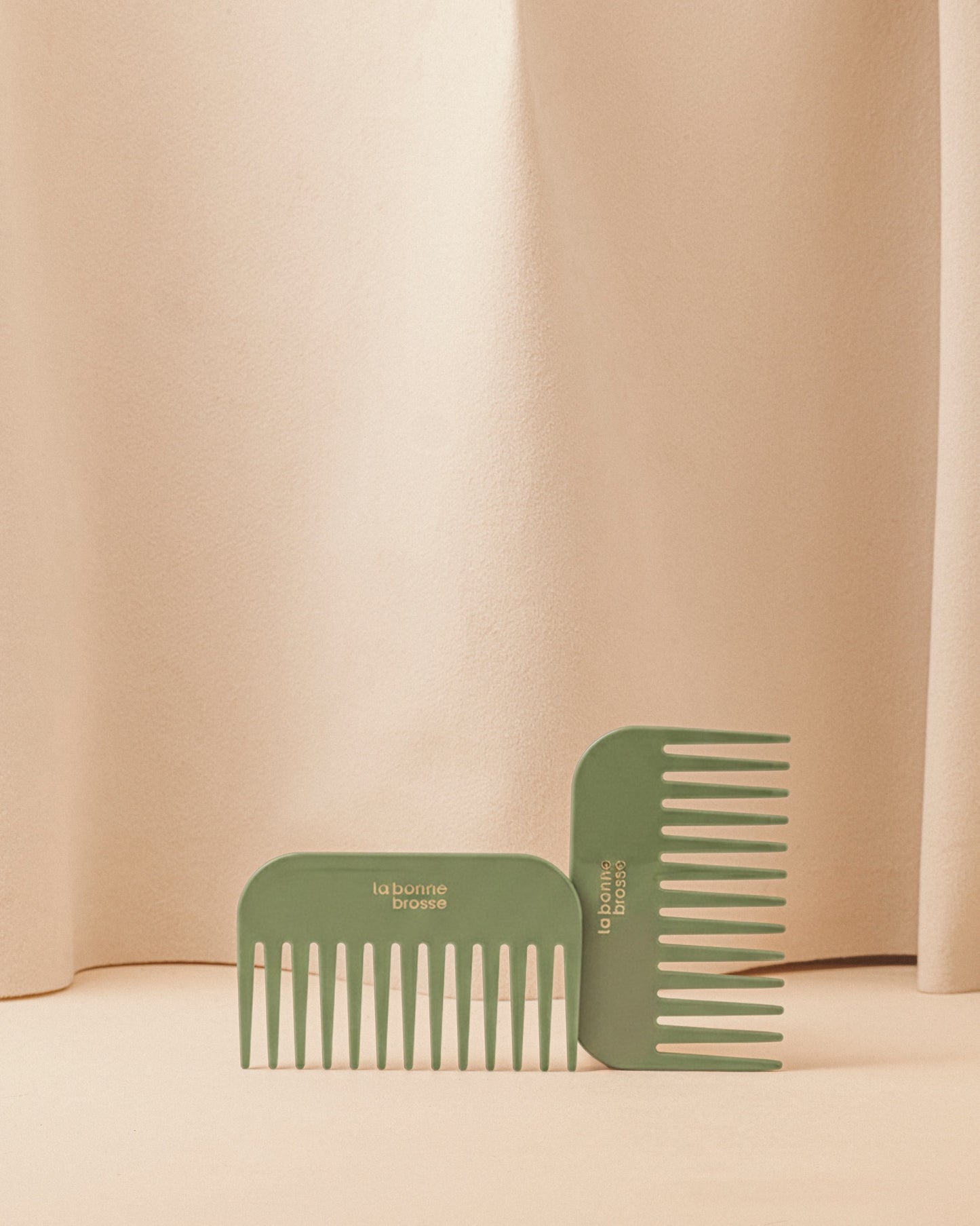 Duo : Le Petit Peigne Large et son Pic à Chignon Vert Amande