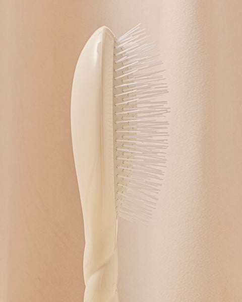 N.07 The Stimulating & Detangling Hair Brush THE INTENSE Cream White - Image 2
