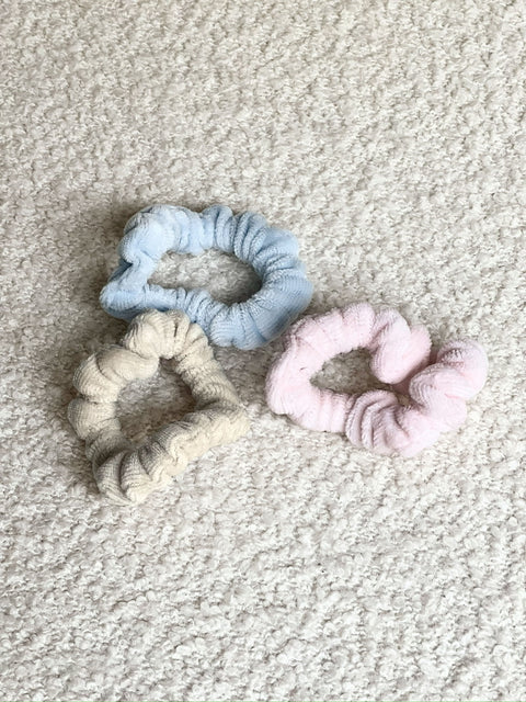 The Mini Scrunchie - Image 2