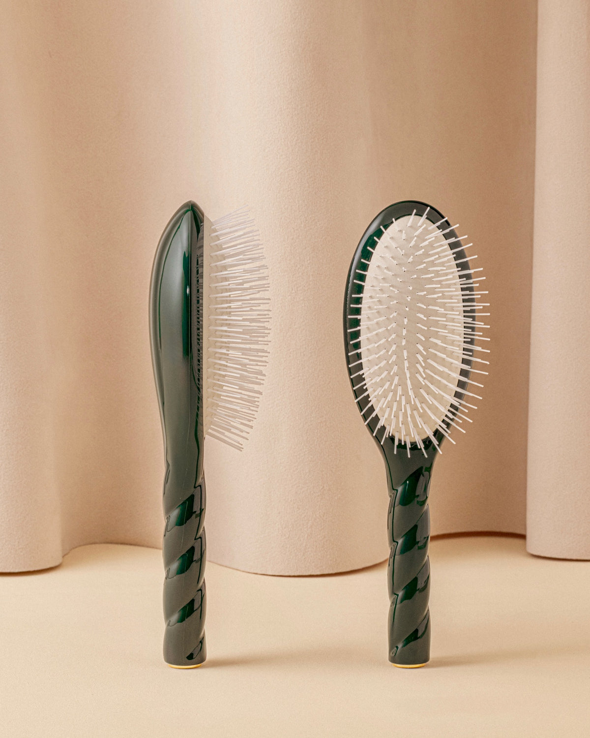 Trio : La Bonne Brosse, son Peigne et sa Pochette Vert Emeraude