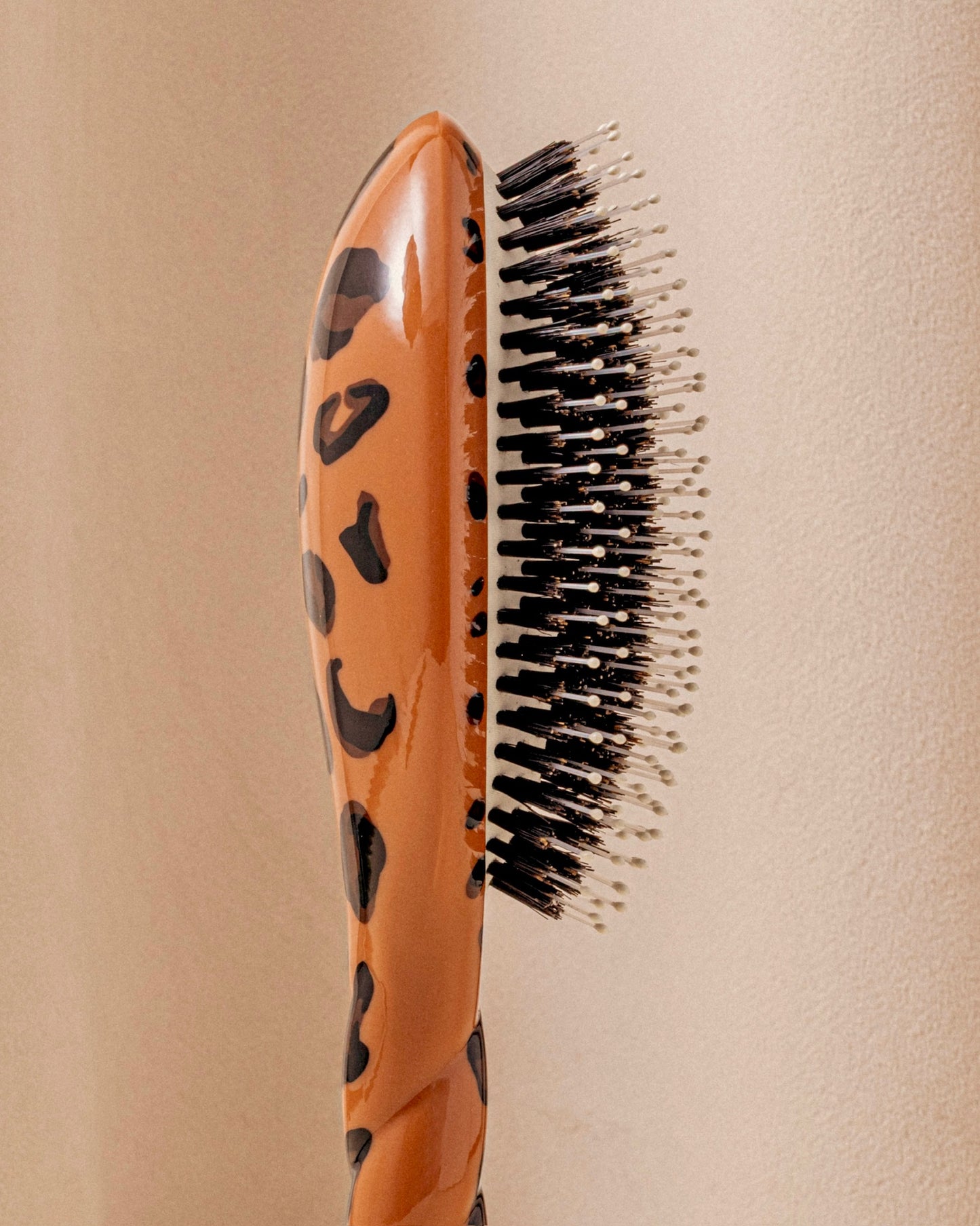 Balzac x La Bonne Brosse N.03 The Gentle Scalp Care Hair Brush The Essential Softness
