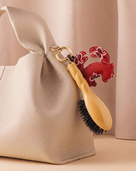 Call It By Your Name x La Bonne Brosse Duo : Micro Brosse N.01 Jaune Safran et son Charm - Image 1