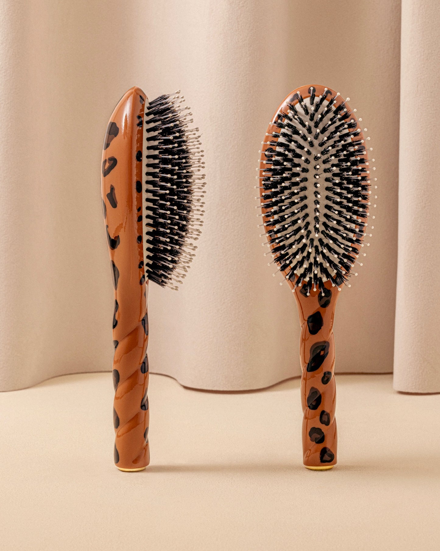 Balzac x La Bonne Brosse N.03 The Gentle Scalp Care Hair Brush The Essential Softness