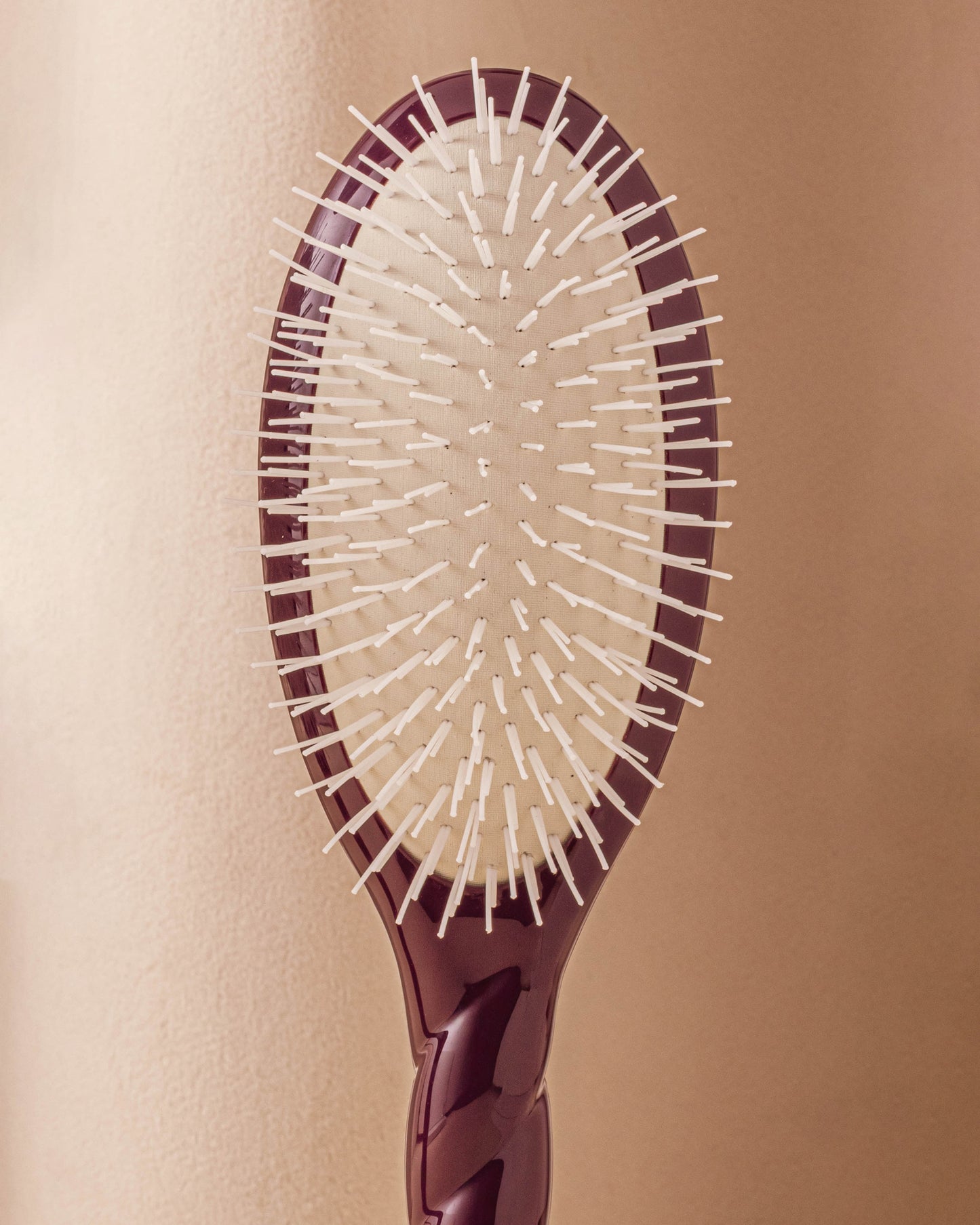 Limited Edition Aubergine N.07 The Detangling & Stimulating Hairbrush The Intense 
