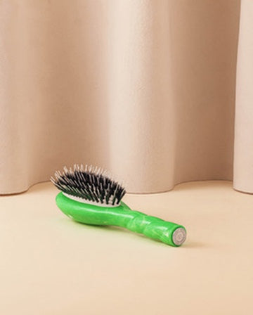 Roseanna x La Bonne Brosse N.02 La Petite Brosse Démêlante & Soin l'Indispensable Tie & Dye Vert