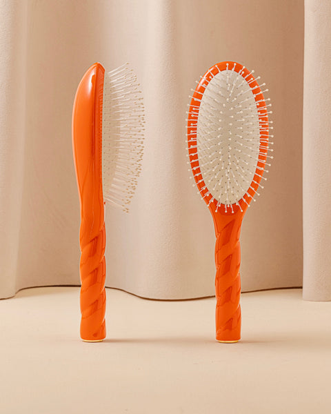 Limited Edition N.04 The Seventies Orange Miracle Detangling &amp; Massaging Brush - Image 1