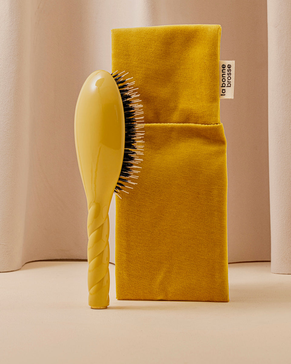 La Pochette "Grande Brosse" Jaune Safran