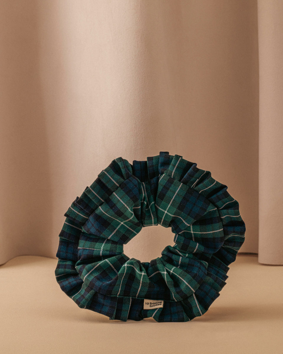 Duo : La Petite Brosse Vert Émeraude et son Chouchou Tartan