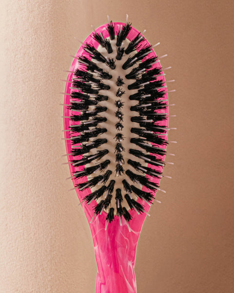 Roseanna x La Bonne Brosse N.02 The Small Care & Detangling Hairbrush The Essential Pink Tie & Dye - Image 3