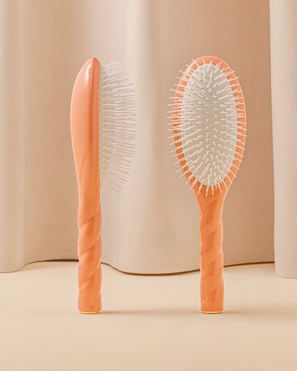 N.07 La Brosse Démêlante & Stimulante l'Intense Corail