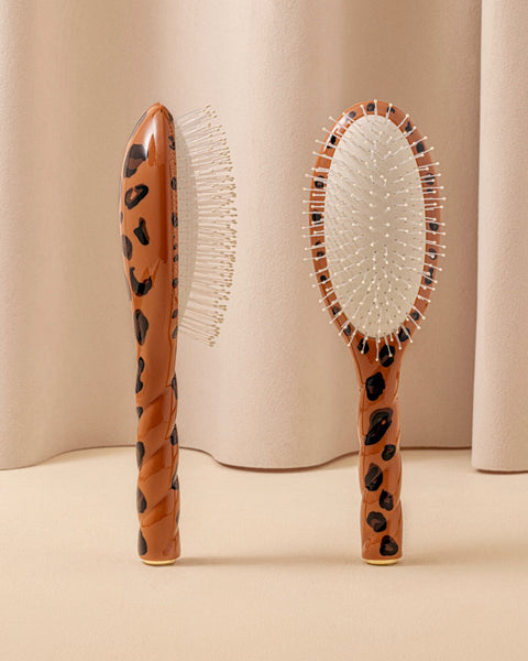 Balzac x La Bonne Brosse N.04 The Massaging Detangling Hair Brush The Miracle - Image 1