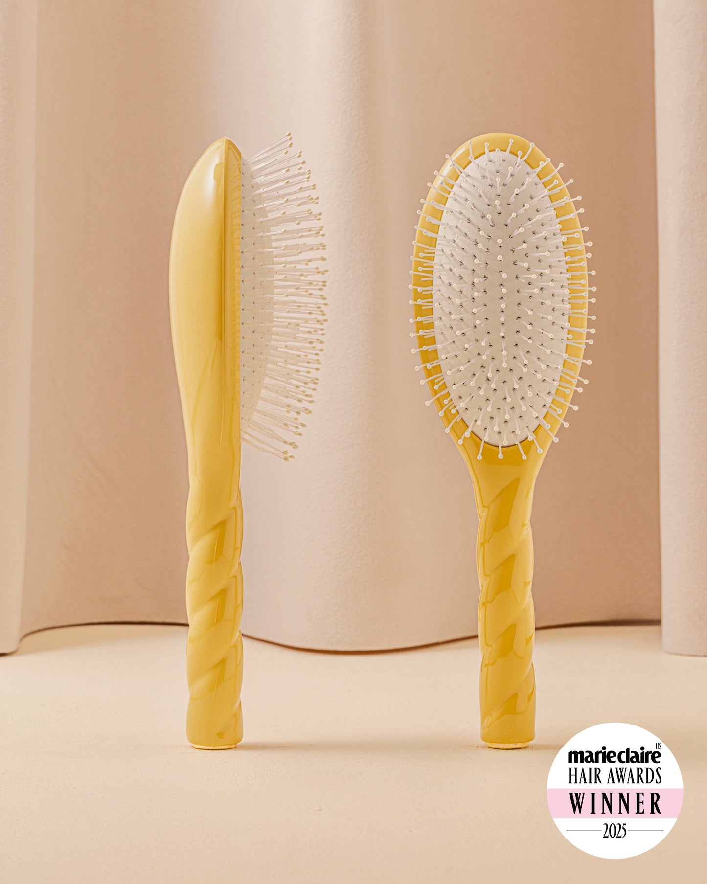 N.04 La Brosse Démêlante & Massante La Miracle Jaune Safran
