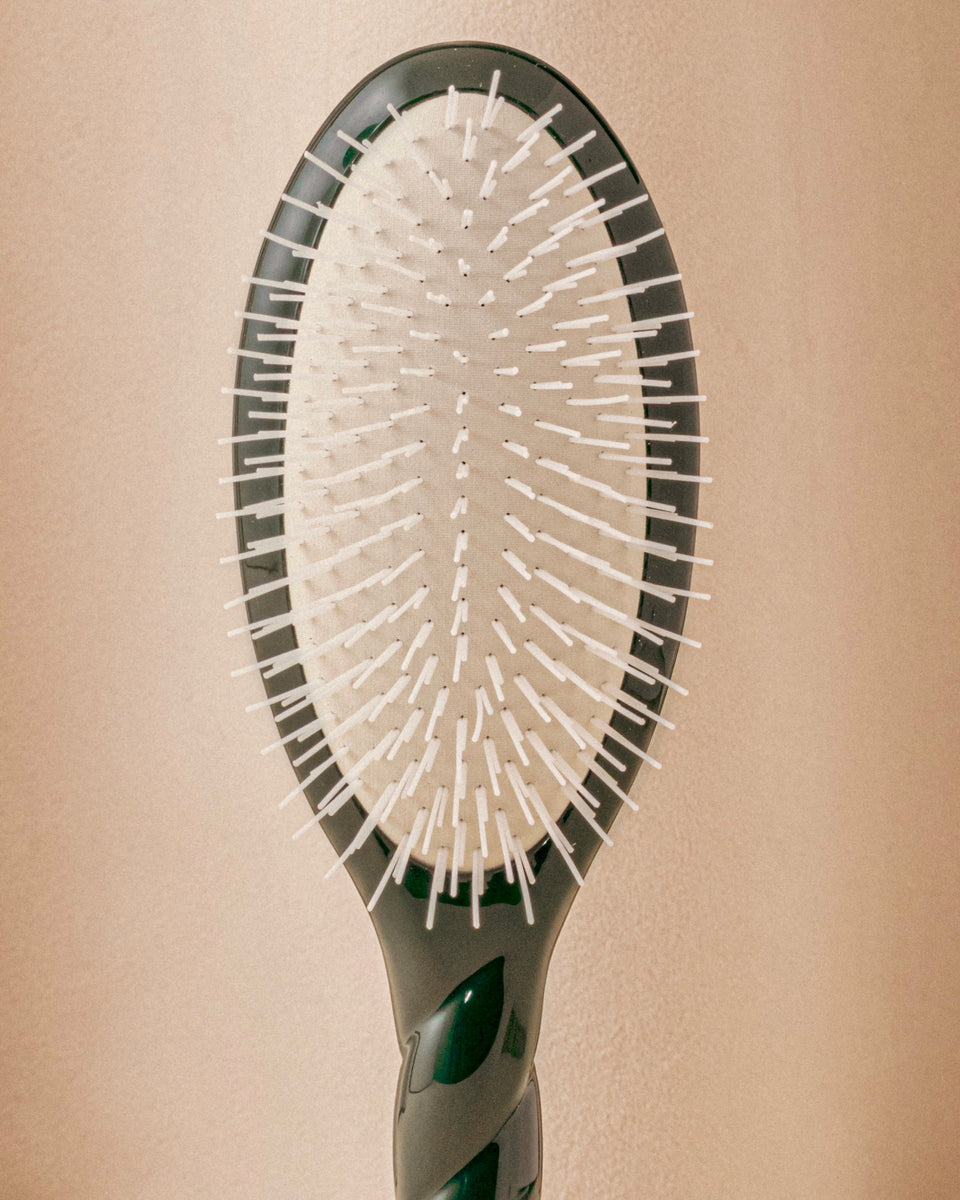 N.07 La Brosse Démêlante & Stimulante l'Intense Vert Emeraude
