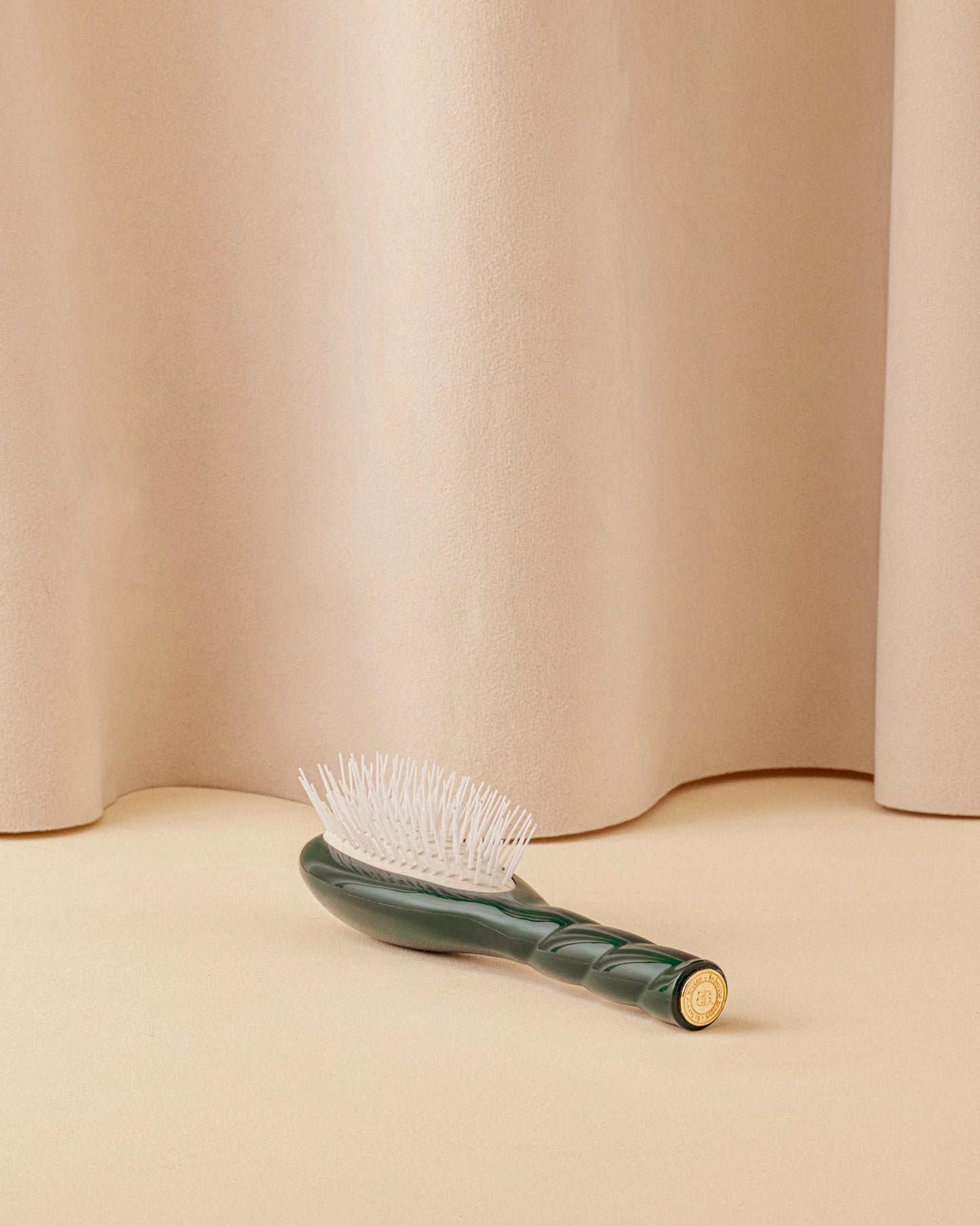 N.07 La Petite Brosse Démêlante & Stimulante l'Intense Vert Emeraude