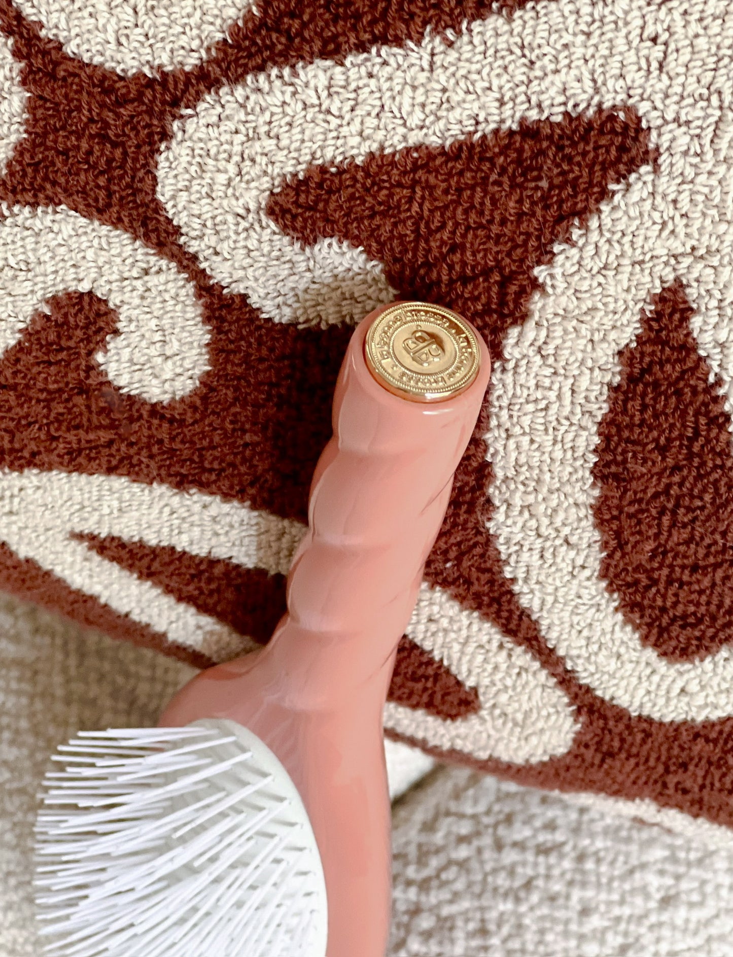 N.07 The Stimulating & Detangling Hair Brush THE INTENSE Coral