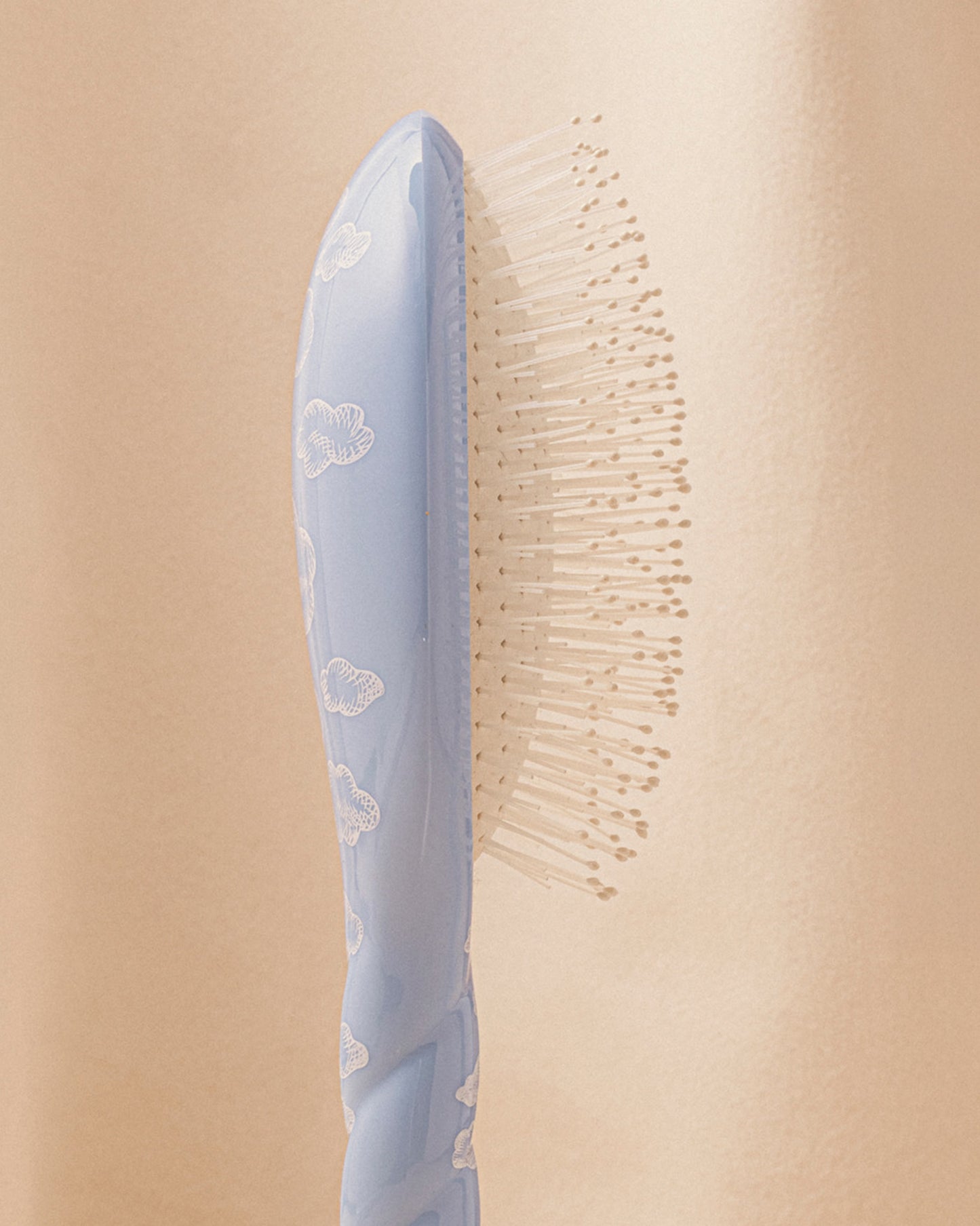Édition Limitée Nuage N.04 La Brosse Démêlante & Massante La Miracle