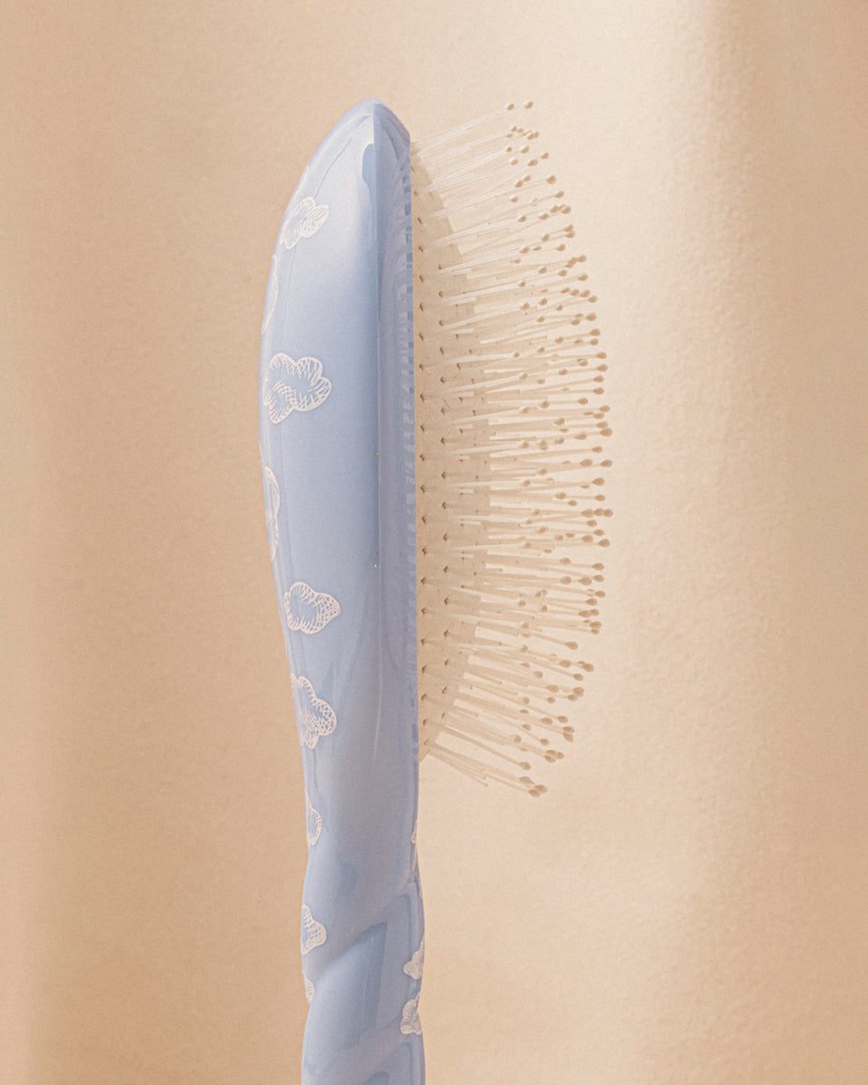 Édition Limitée Nuage N.04 La Brosse Démêlante & Massante La Miracle