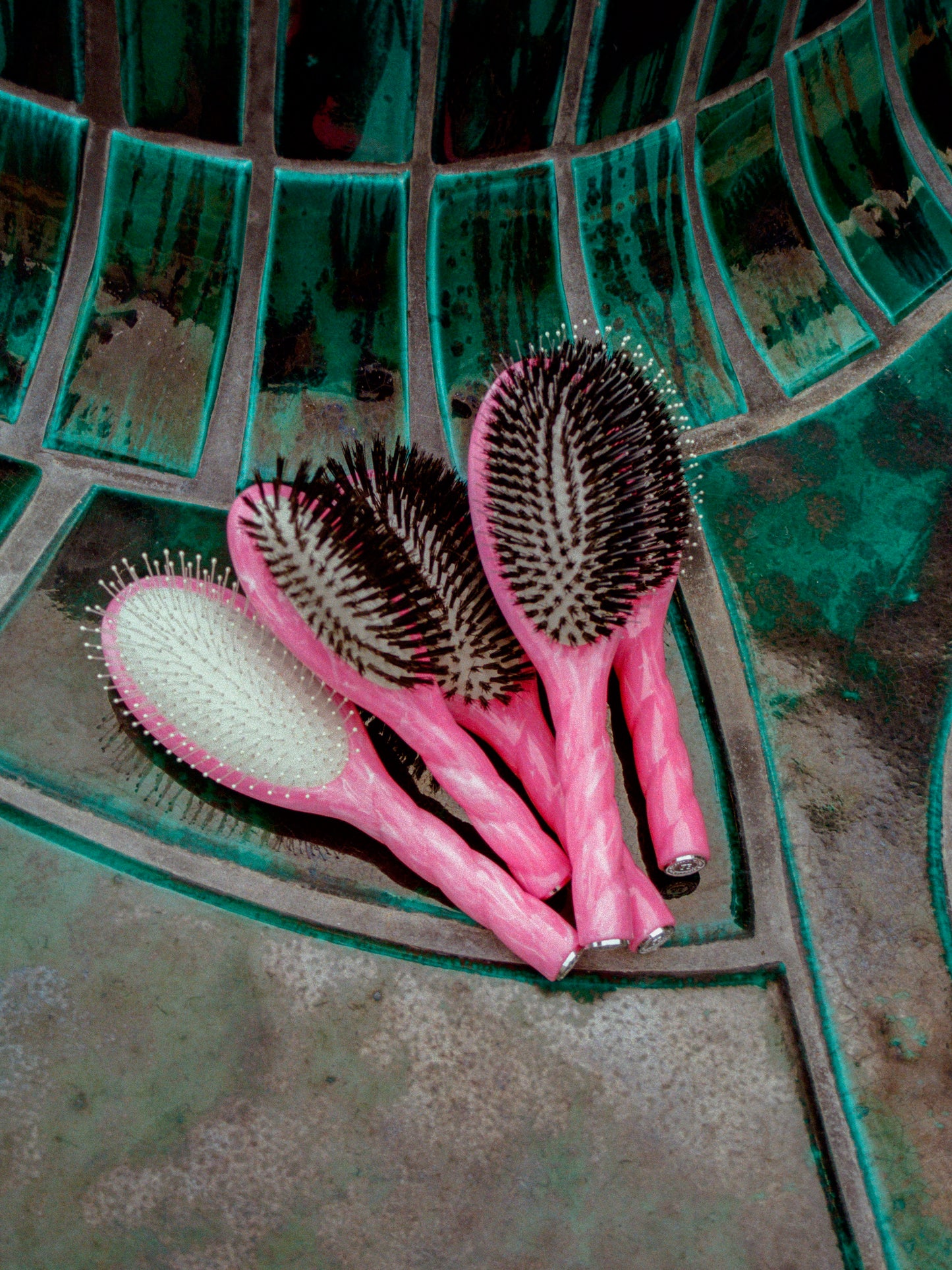 Roseanna x La Bonne Brosse N.02 La Brosse Démêlante & Soin l'Indispensable Tie & Dye Rose
