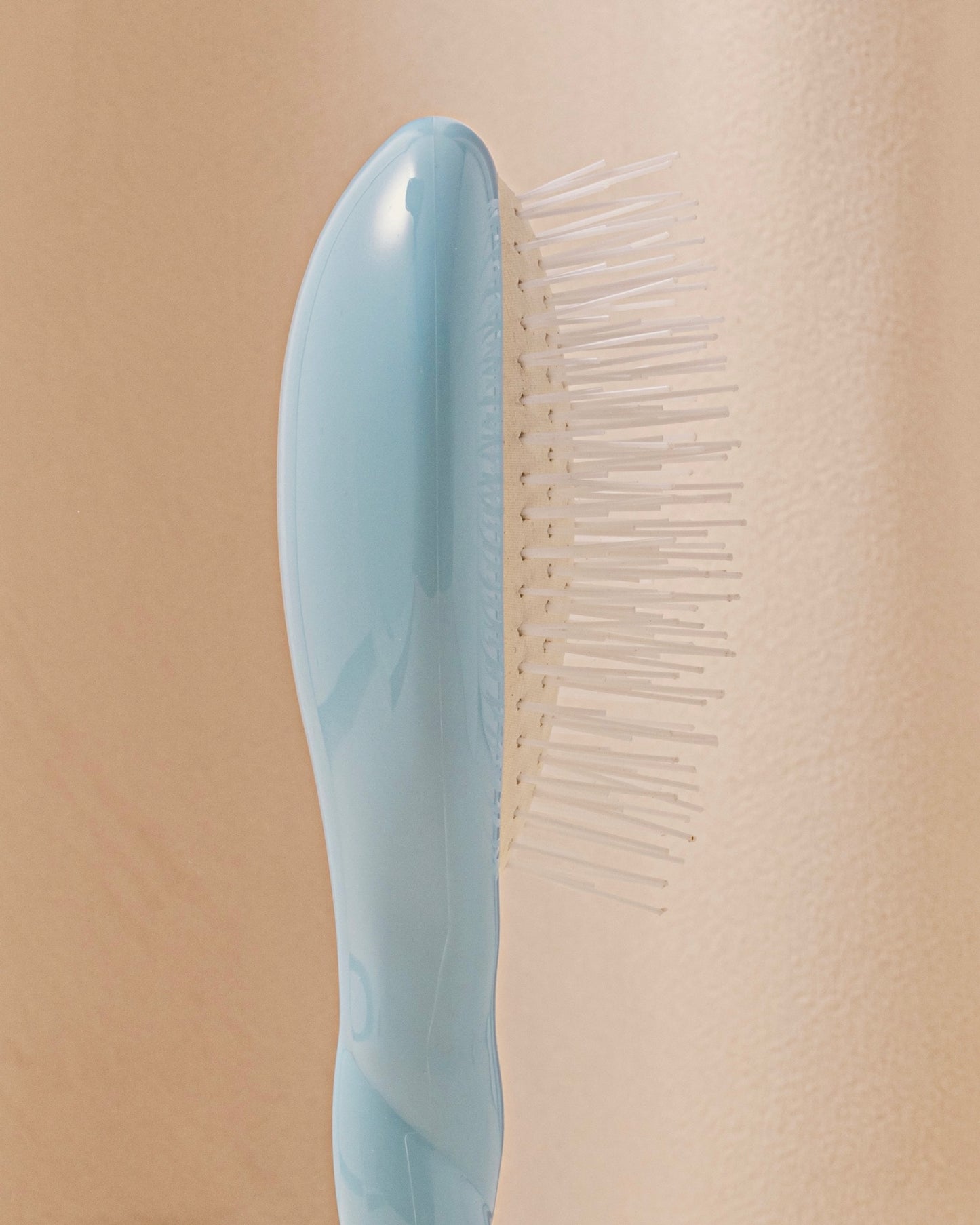 N.07 The Small Stimulating & Detangling Hair Brush THE INTENSE Light Blue