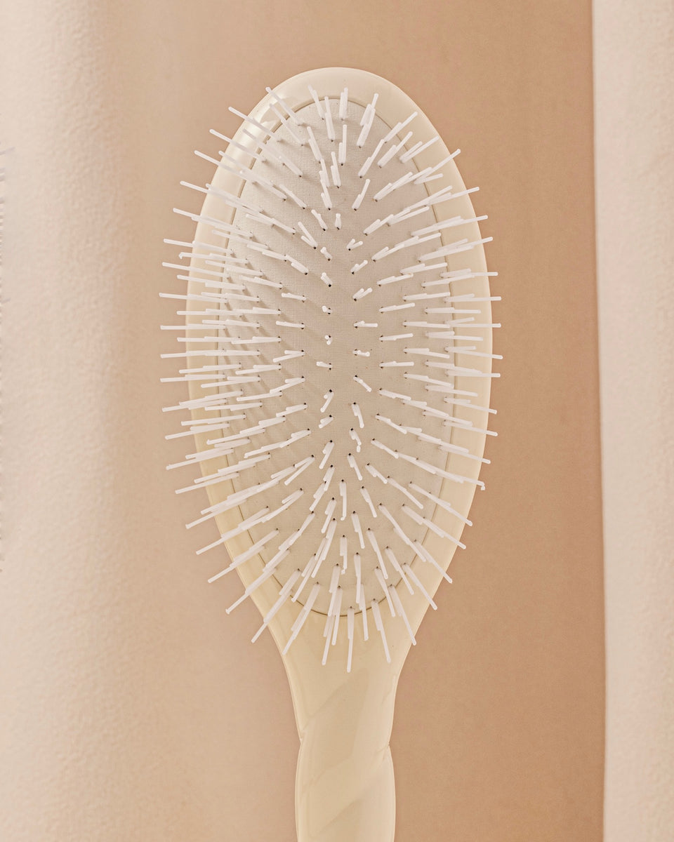 N.07 La Brosse Démêlante & Stimulante l'Intense Blanc Crème