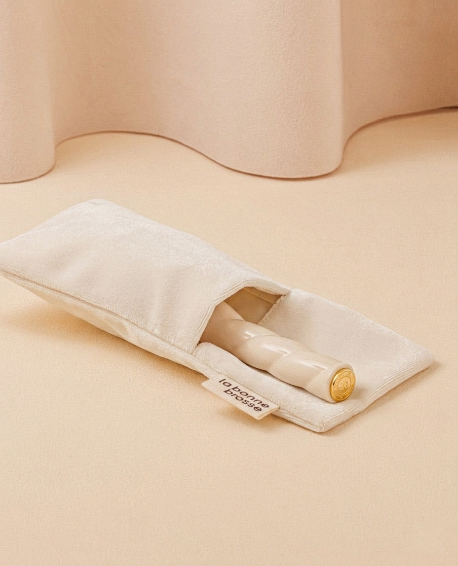 ‘Small HairBrush’ Pouch White Cream 