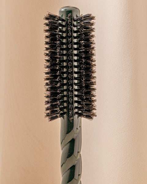 N.05 The Round Blowout HairBrush Volume & Style Emerald Green - Image 1