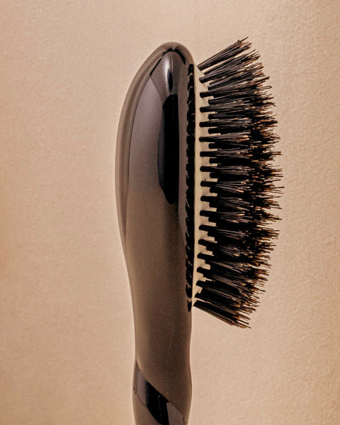 Black Edition N.01 El Pequeño Cepillo de Brillo y Cuidado La Universal - Image 3