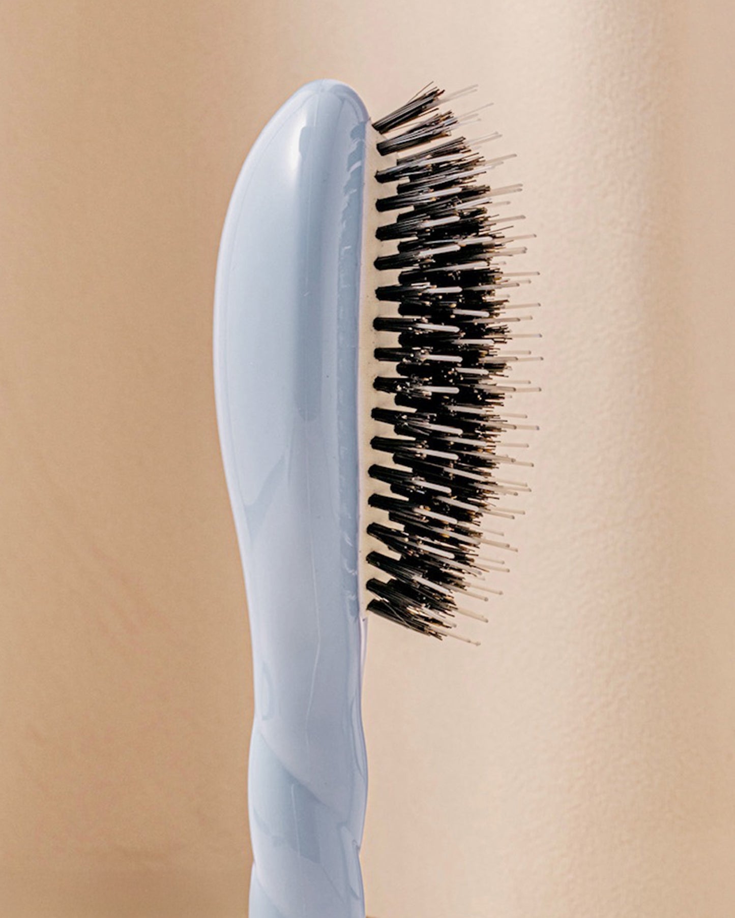 N.02 La Petite Brosse Démêlante & Soin l'Indispensable Bleu Ciel