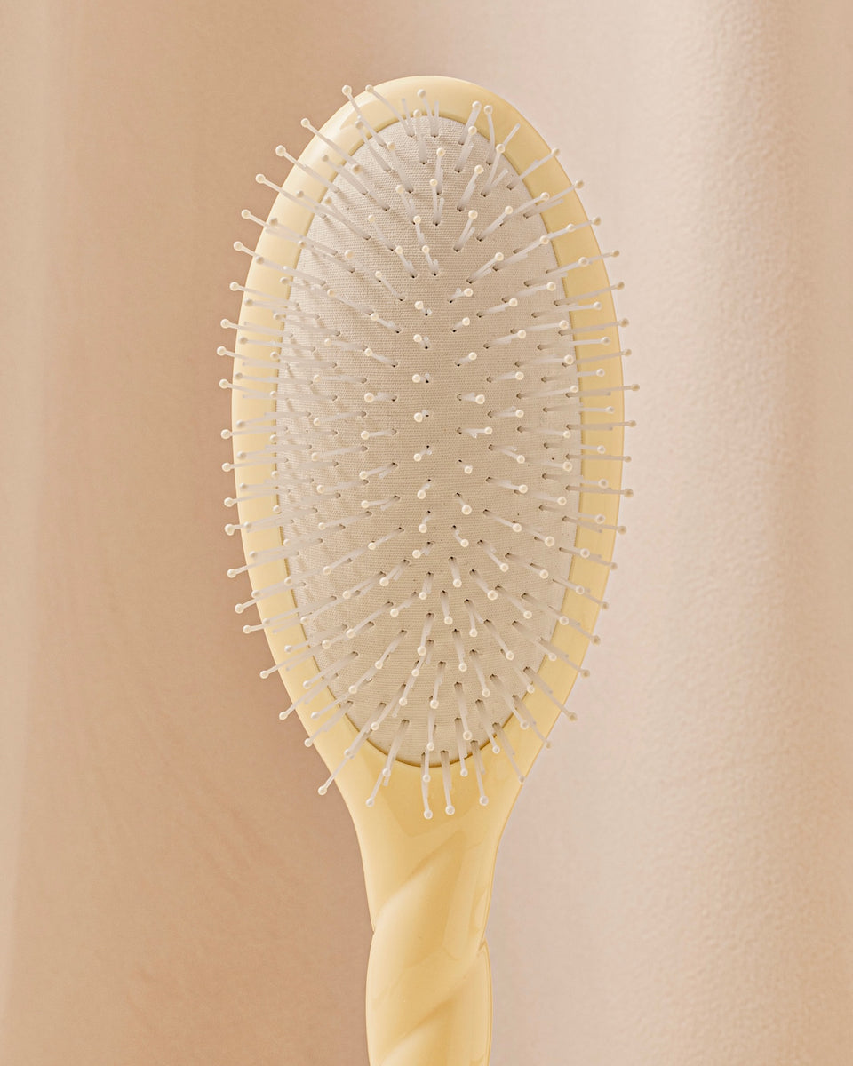 N.04 The Massaging Detangling Hair Brush The Miracle Ivory Cair