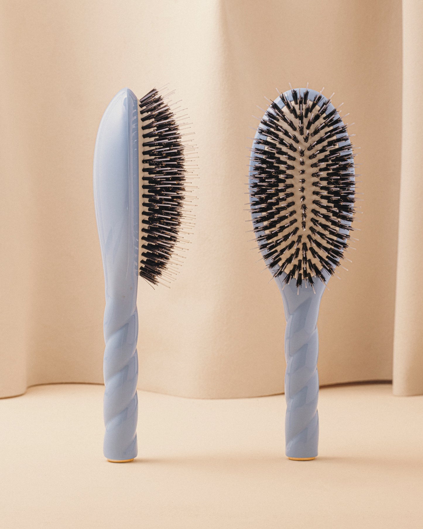Duo: La Bonne Brosse und Himmelblaue Tasche
