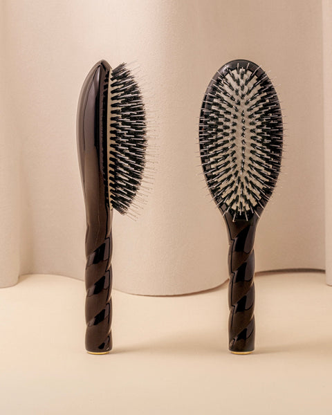 Black Edition N.02 The Care & Detangling HairBrush The Essential - Image 1