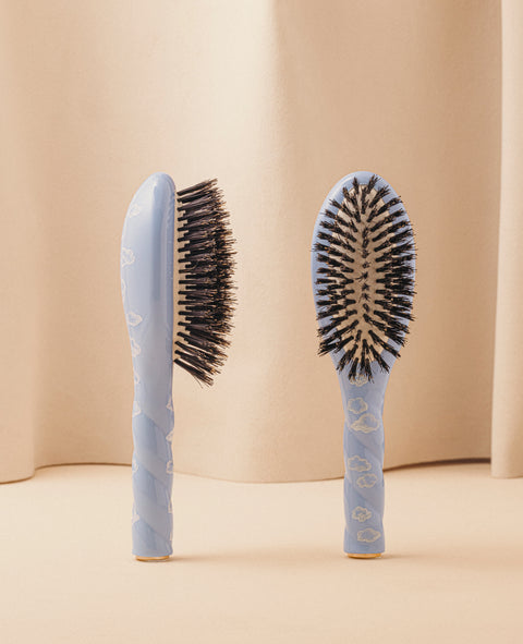 Duo : La Petite Brosse et sa Pochette Édition limitée Nuage - Image 3