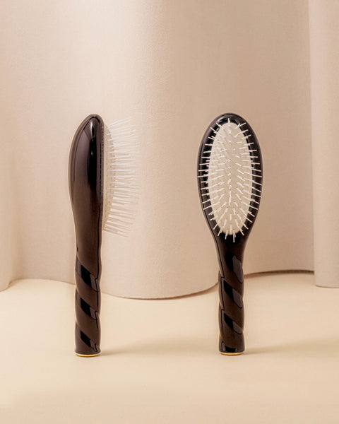 Black Edition N.07 The Small Stimulating & Detangling Hairbrush The Intense - Image 1