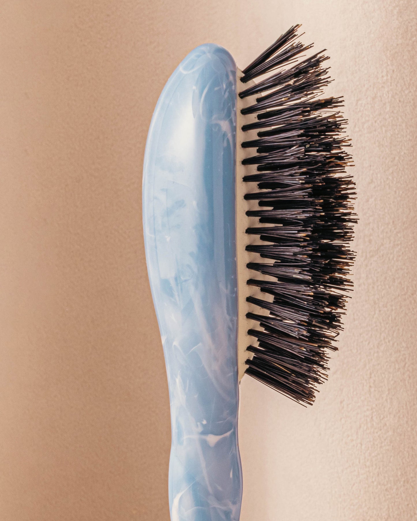 Roseanna x La Bonne Brosse N.01 Die Kleine Bürste Universelle Glanz und Pflege Bürste Tie & Dye Blau