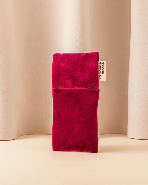 Die Tasche „Mikro Bürste“ Kirschrot - Image 1