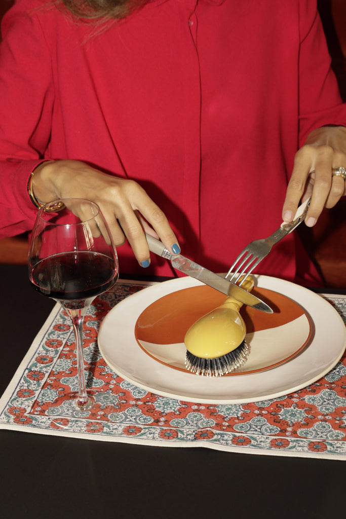 Brosse à cheveux et alimentation