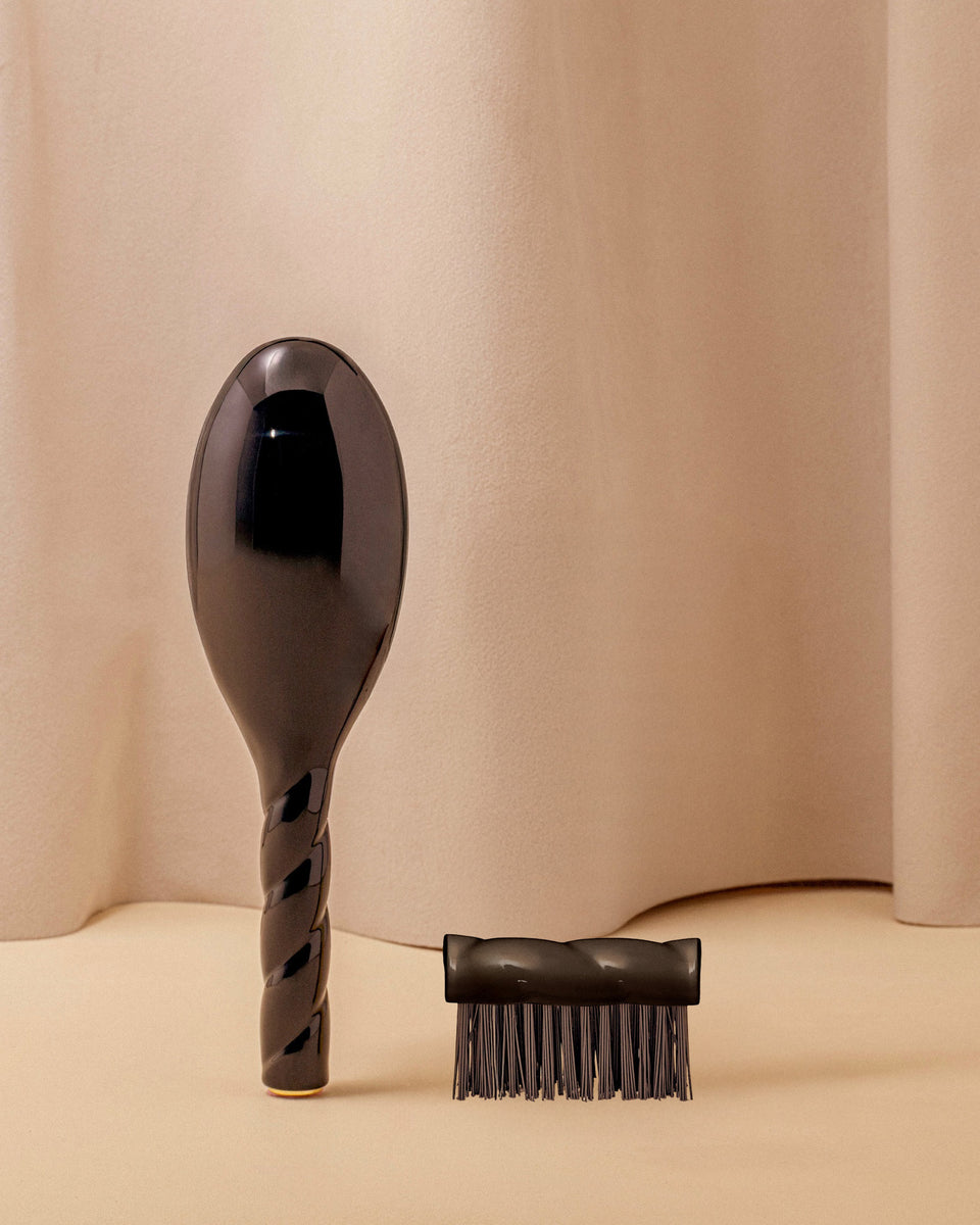El Dúo Grande Brosse Black Edition y su herramienta de limpieza