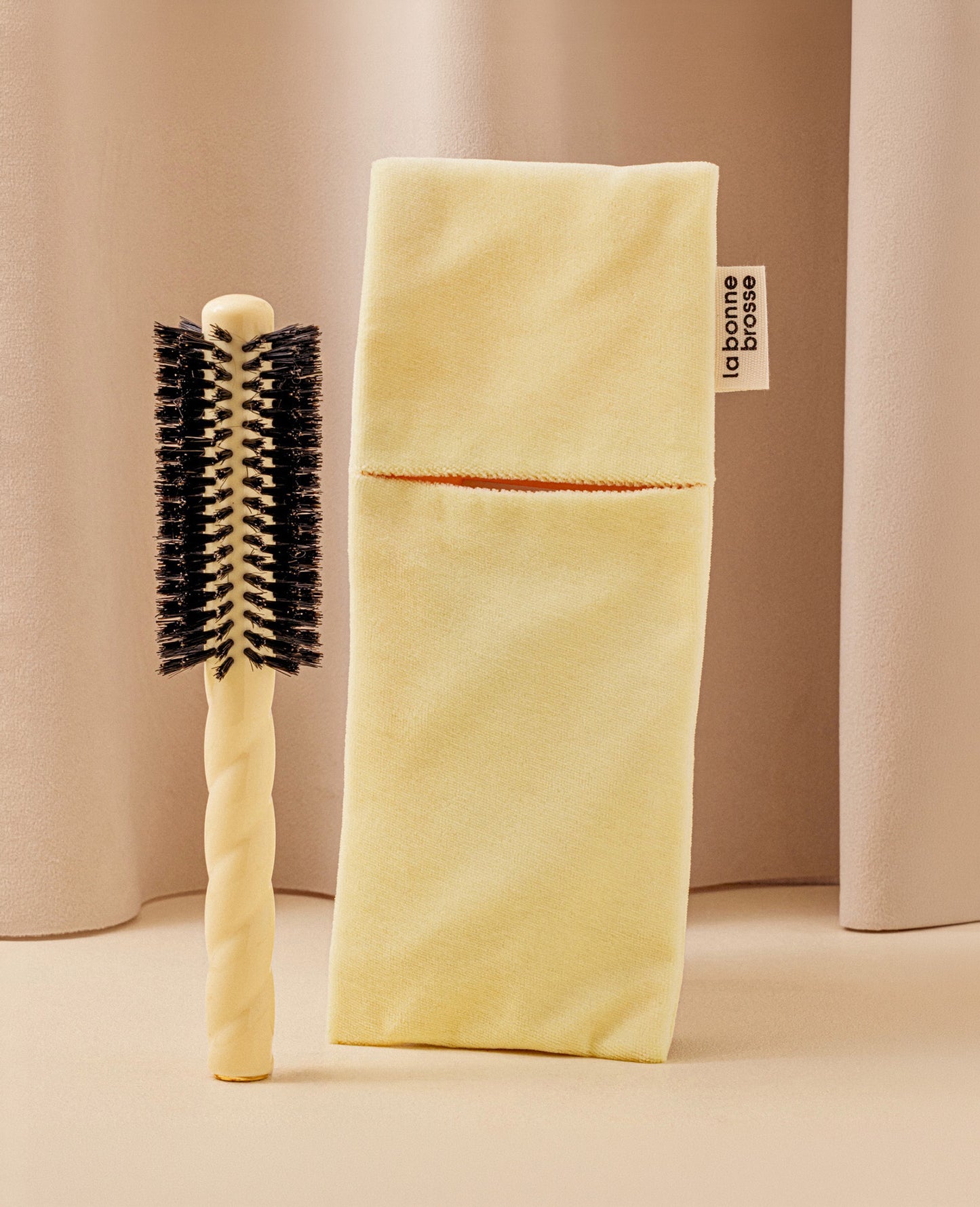 La Pochette "Spazzola Rotonda" Avorio Cair