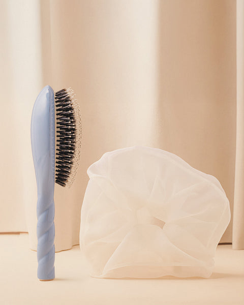 Duo : La Bonne Brosse Bleu Ciel et son grand Chouchou Donatelle Godart - Image 1