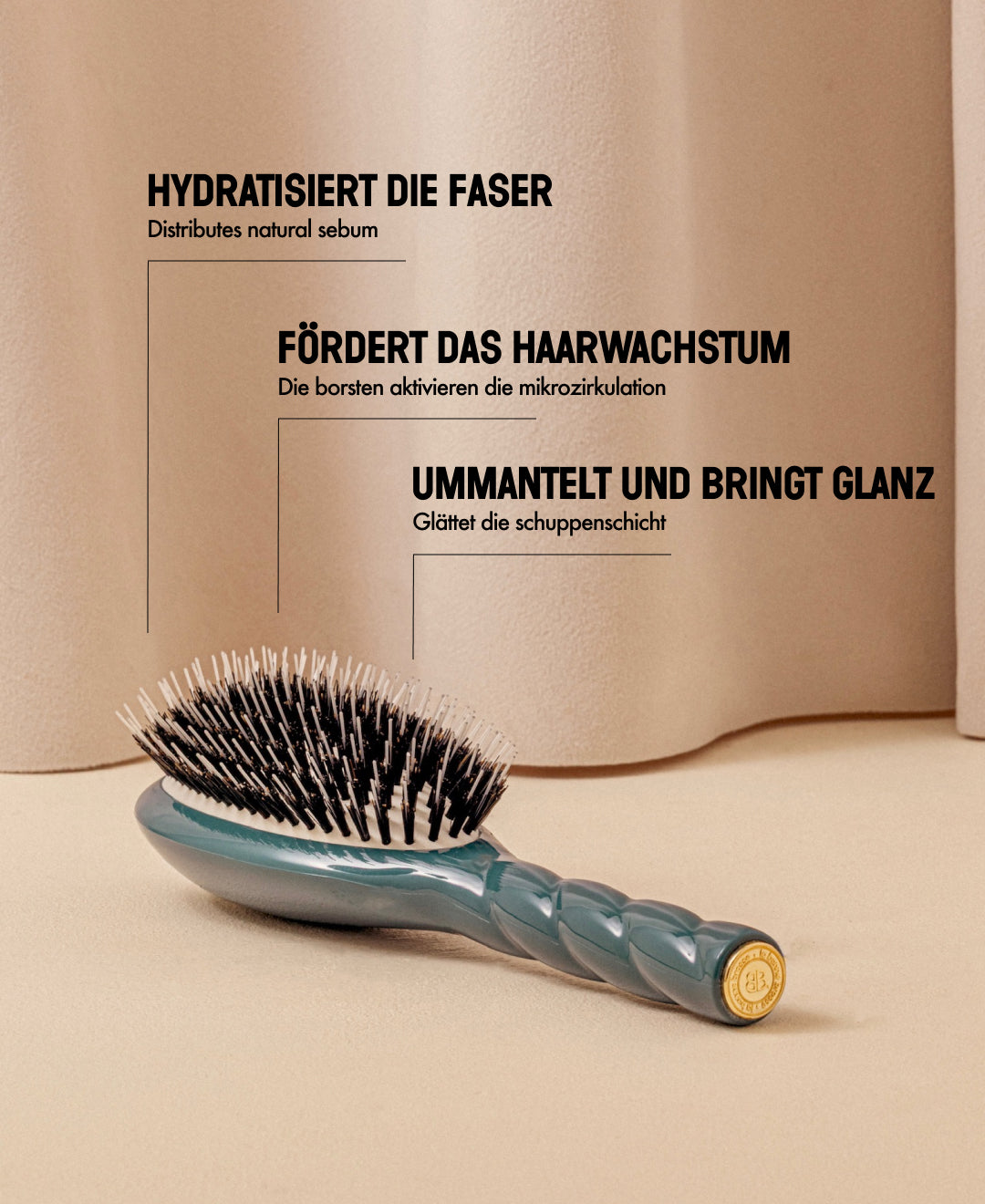 N.02 The Care & Detangling Hairbrush The Essential Blue