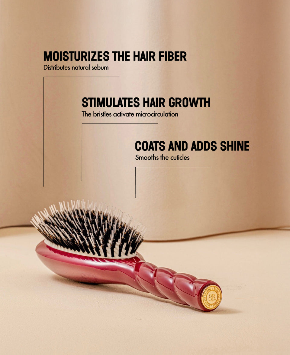 N.02 The Care & Detangling HairBrush The Essential Cherry Red