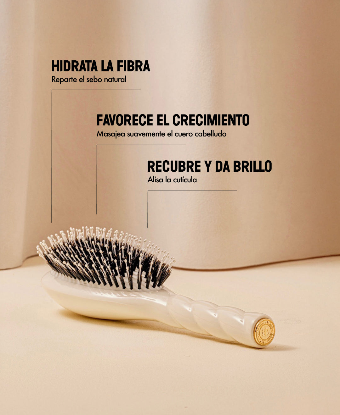 N.03 The Gentle Scalp Care HairBrush The Essential Softness Creamy White