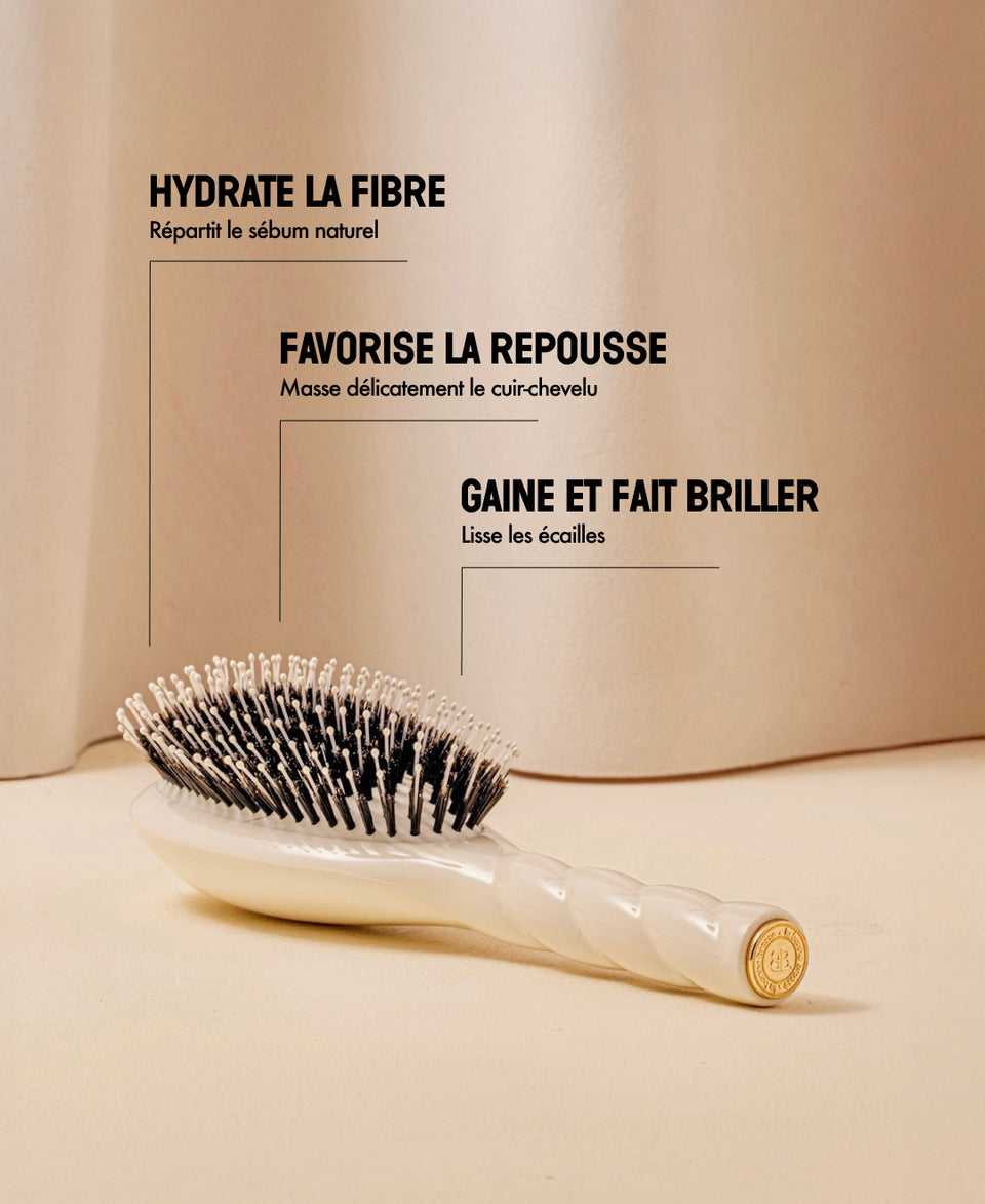 N.03 La Brosse Cuir Chevelu Sensible l'Indispensable Douceur Blanc Crème