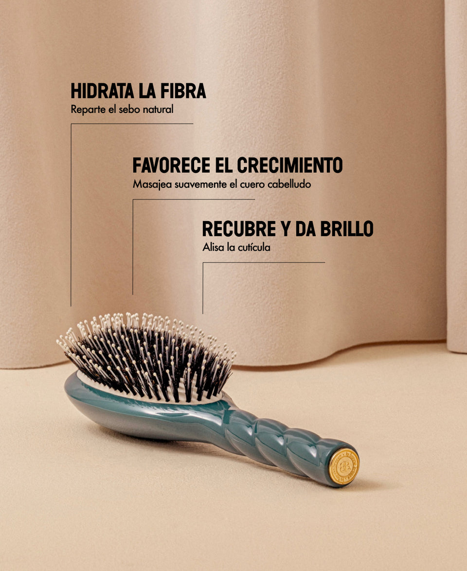 N.03 Indispensable Dulzura Cepillo Azul Tinta