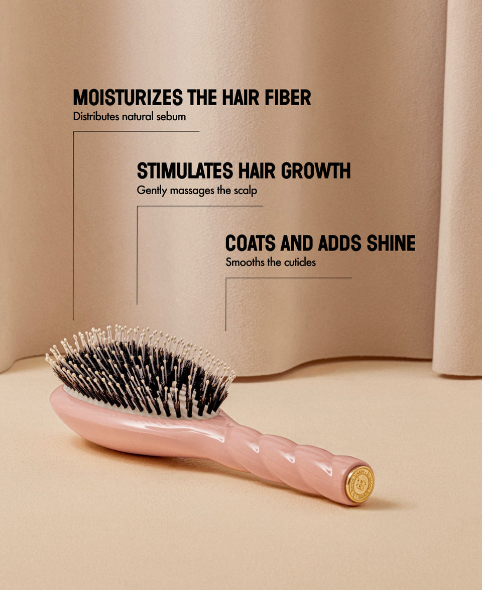 N.03 The Sensitive Scalp Brush the Essential Softness Powder Pink